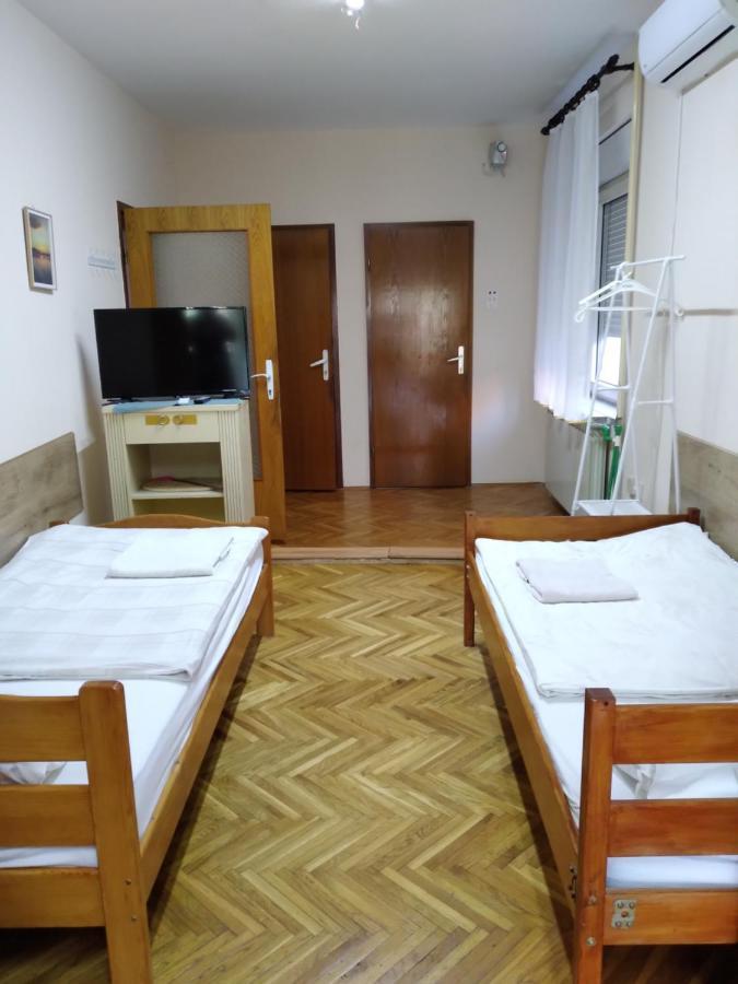 2 Haloszobas Apartman Kanjiža 외부 사진